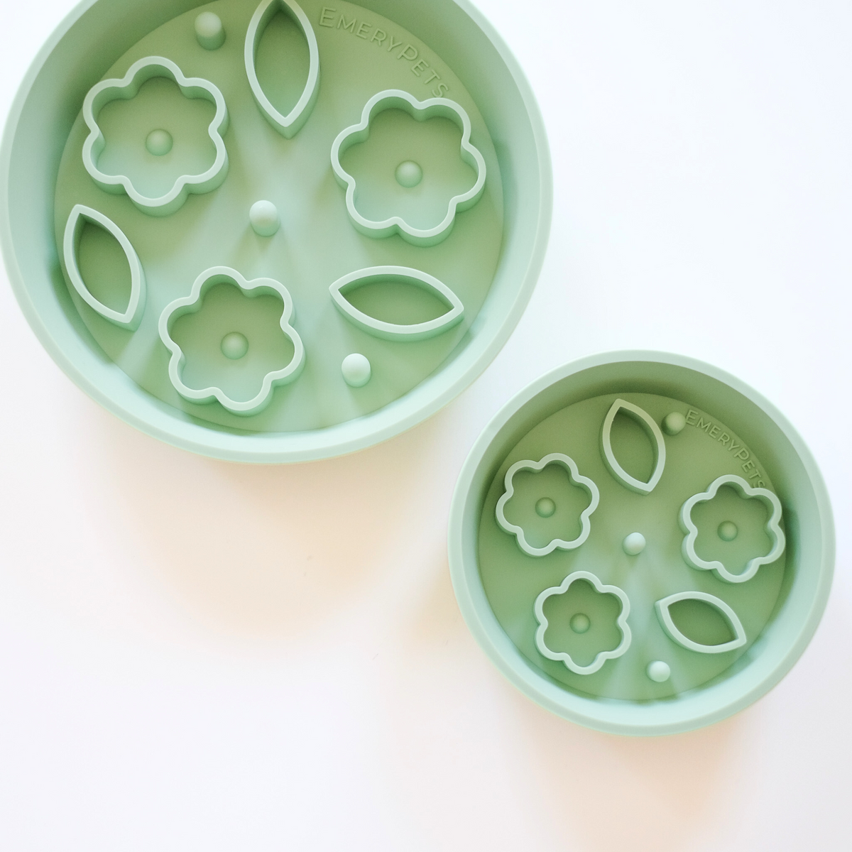 Flower + Leaf Slow Feeder Bowls (Green) — photo 8