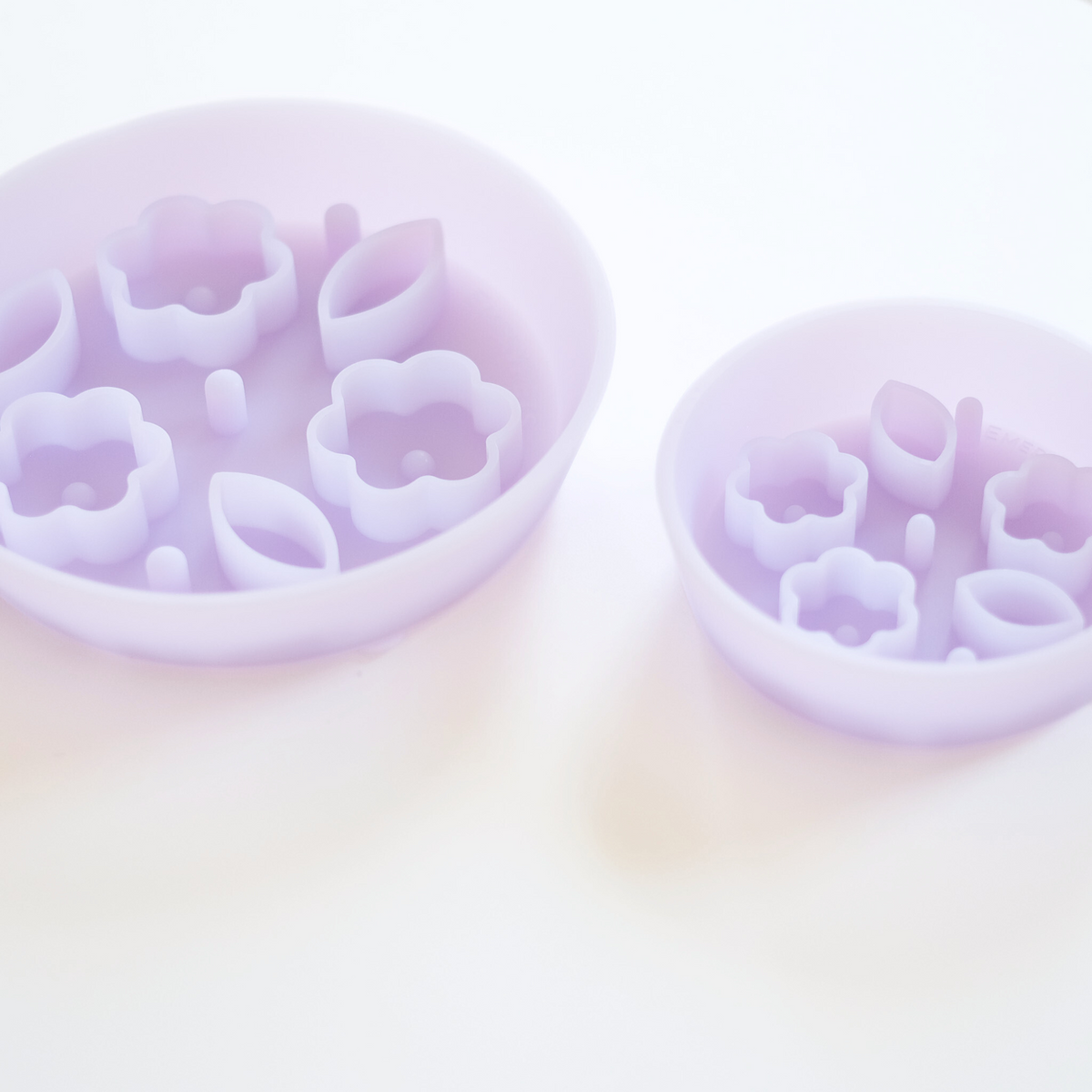 Flower + Leaf Slow Feeder Bowls (Jelly Purple) — photo 5